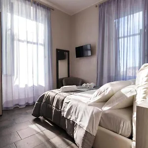 Julia Luxury Rome